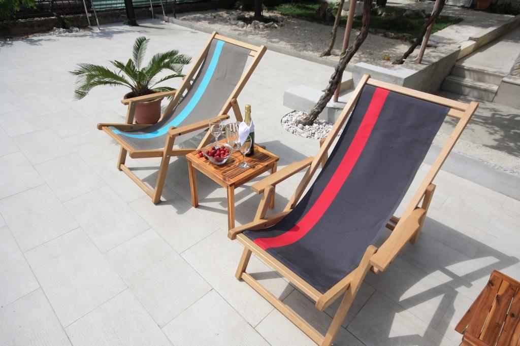 Apartments Gina Трогир Екстериор снимка