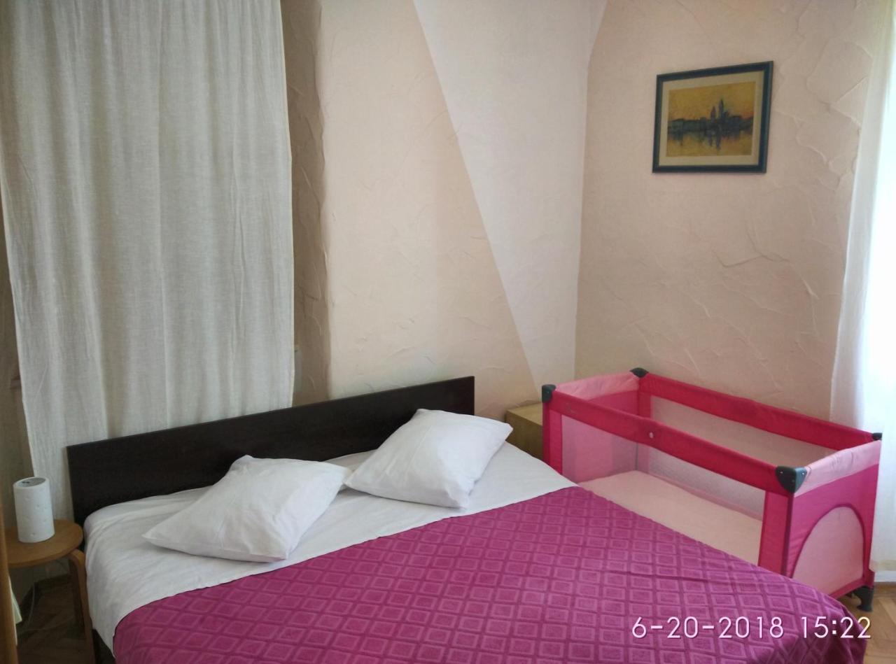 Apartments Gina Трогир Екстериор снимка